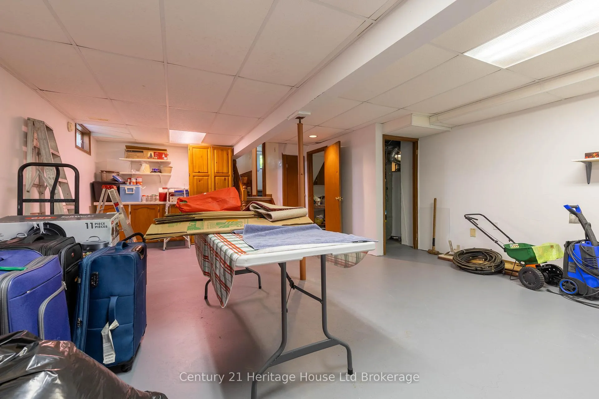 Photo 32 of 12 Spartan Drive, Brantford, Fairview - Brantford — HOMEH