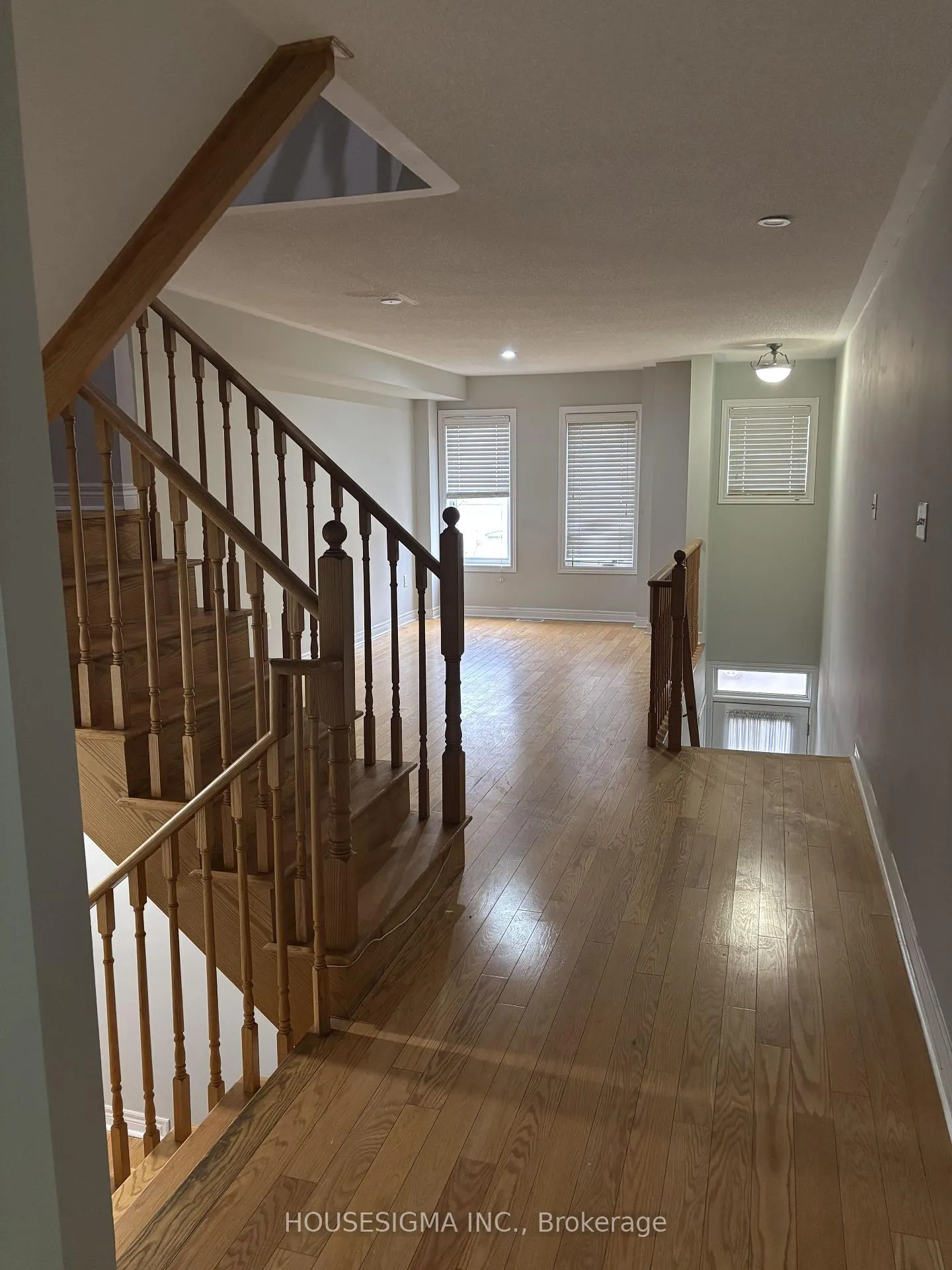 Photo 10 of 40 De Jong Street, Scarborough, Dorset Park — HOMEH
