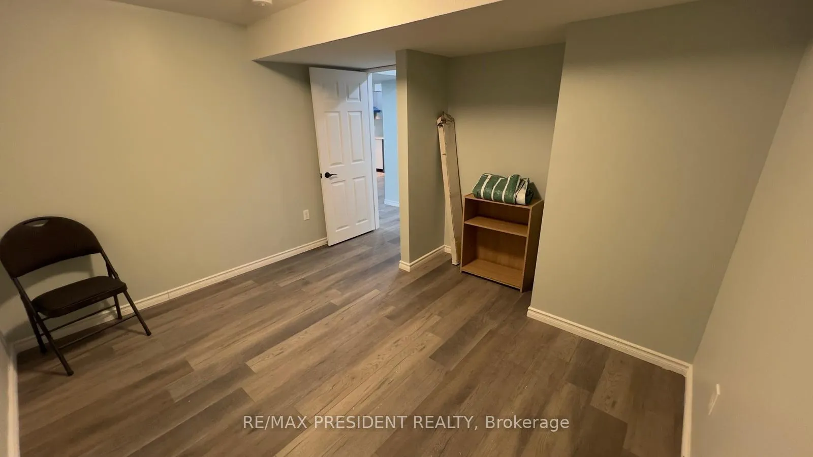 Photo 7 of Unit BASEMENT, 592 Florencedale Crescent, Kitchener, Huron Park — HOMEH