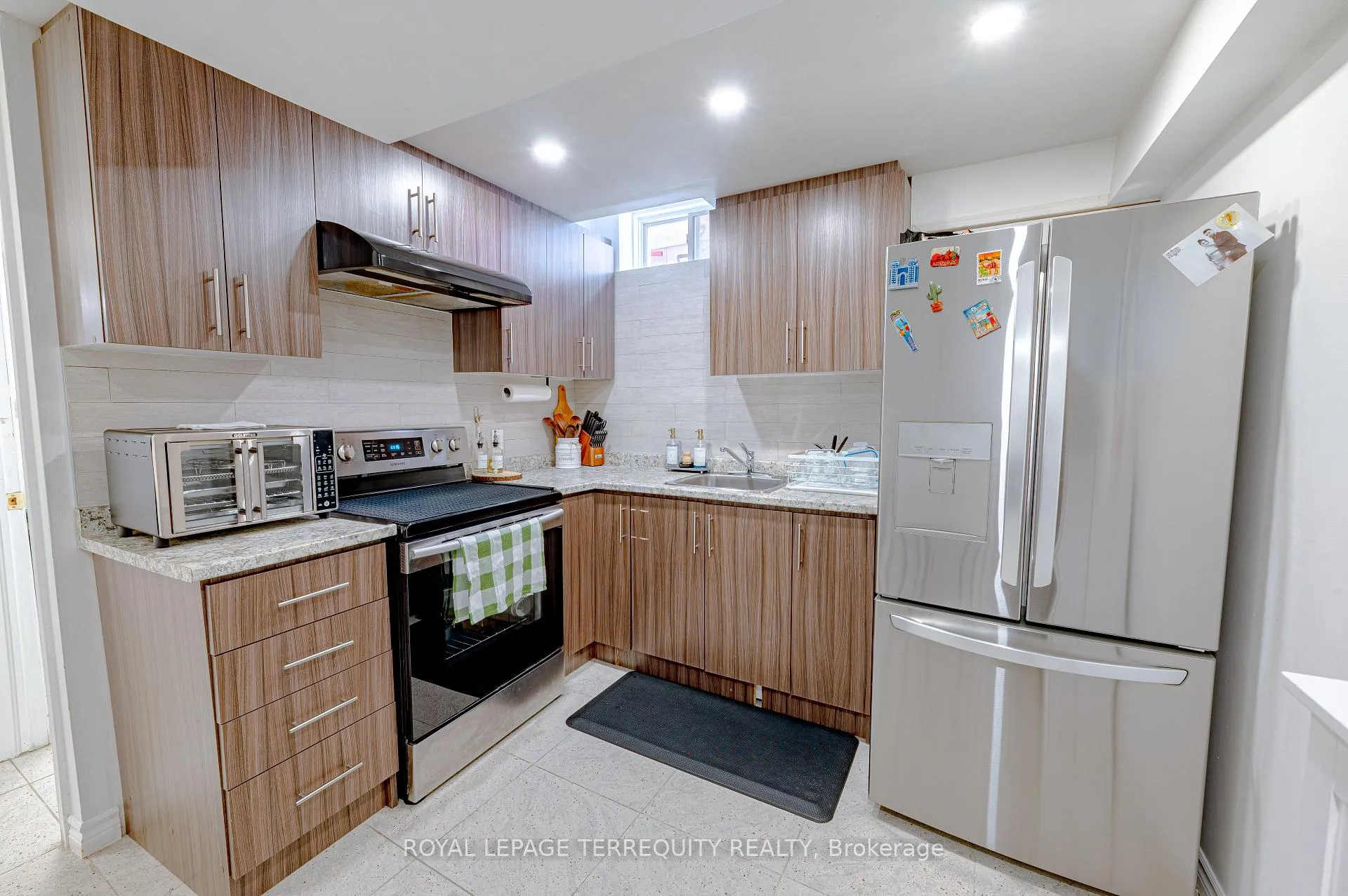 Photo 32 of 44 Iceberg Trail, Brampton, Sandringham-Wellington — HOMEH