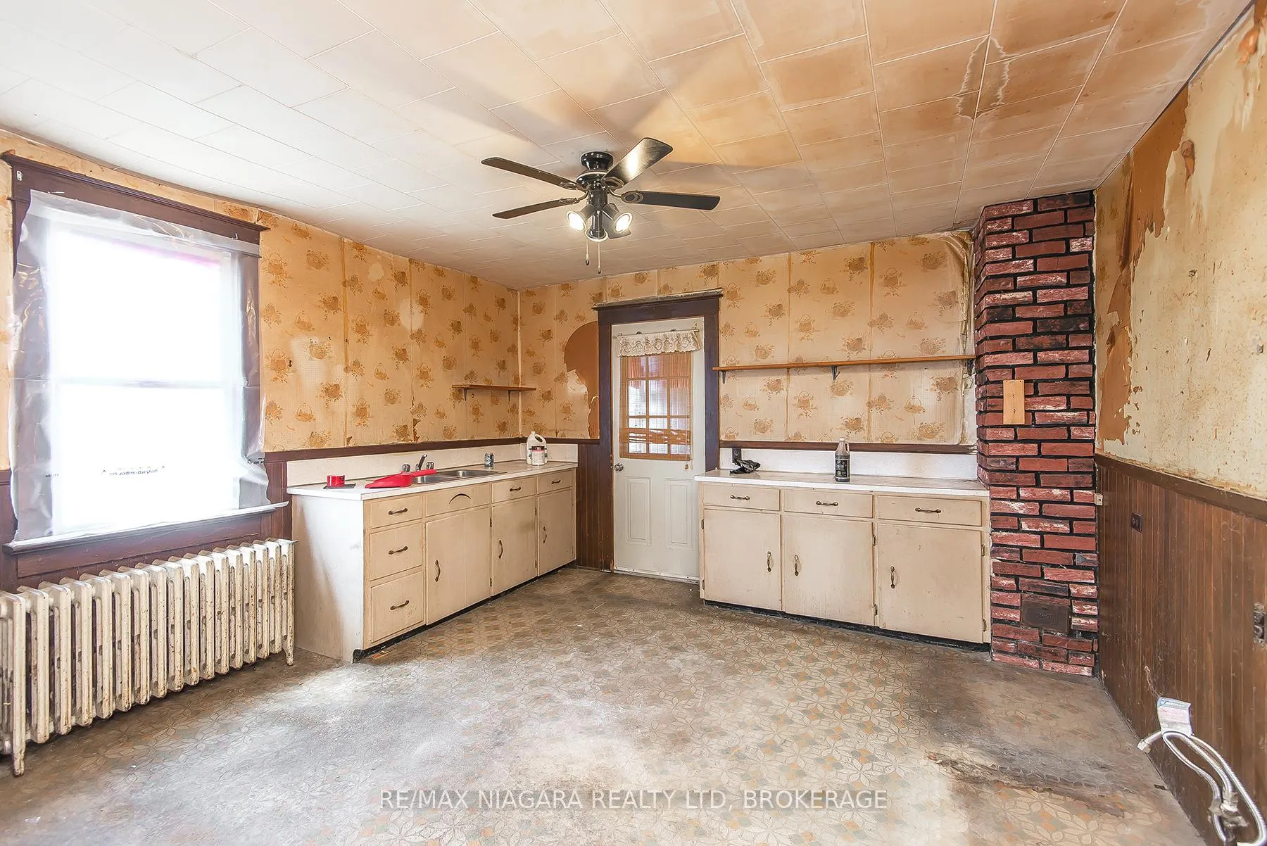 Photo 8 of 310 Mitchell Street, Port Colborne, Killaly East — HOMEH