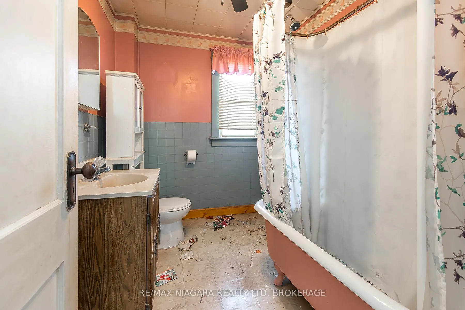 Photo 15 of 310 Mitchell Street, Port Colborne, Killaly East — HOMEH