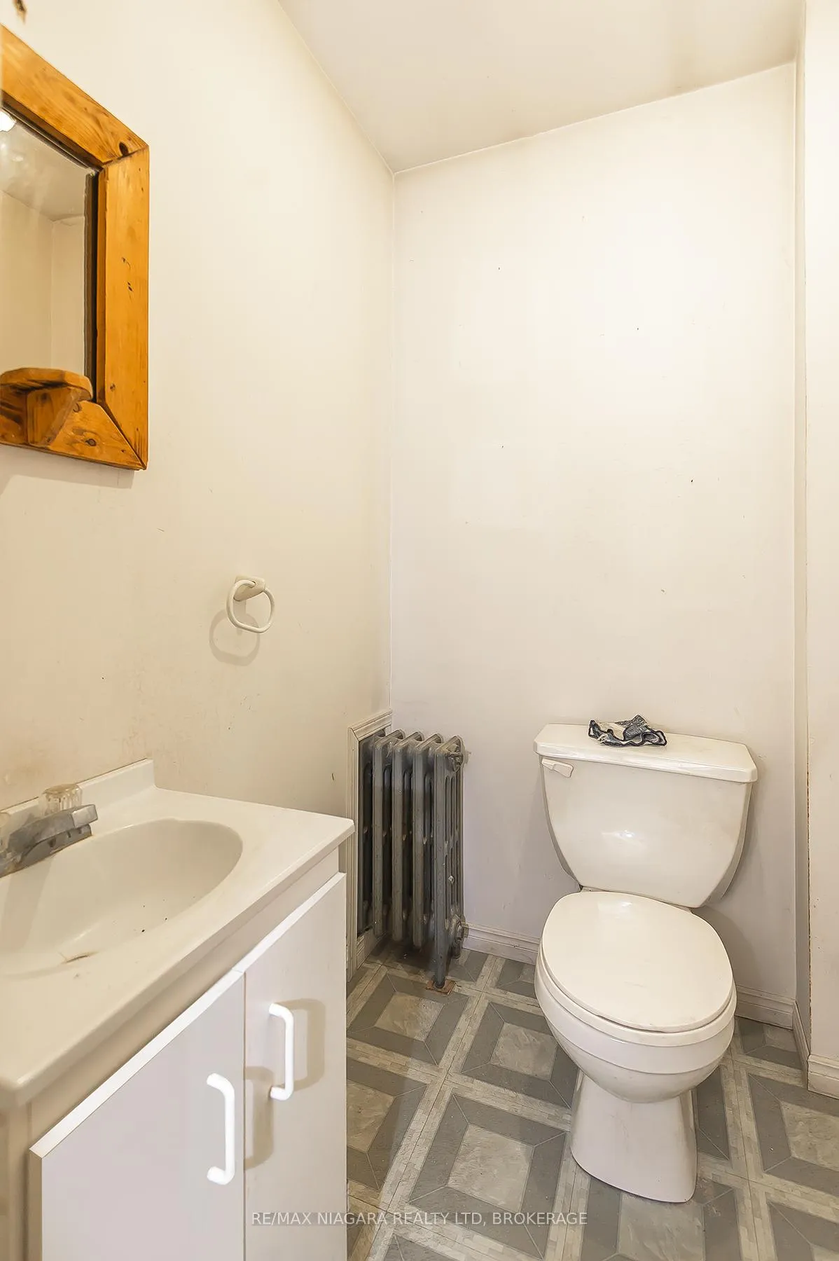 Photo 18 of 310 Mitchell Street, Port Colborne, Killaly East — HOMEH