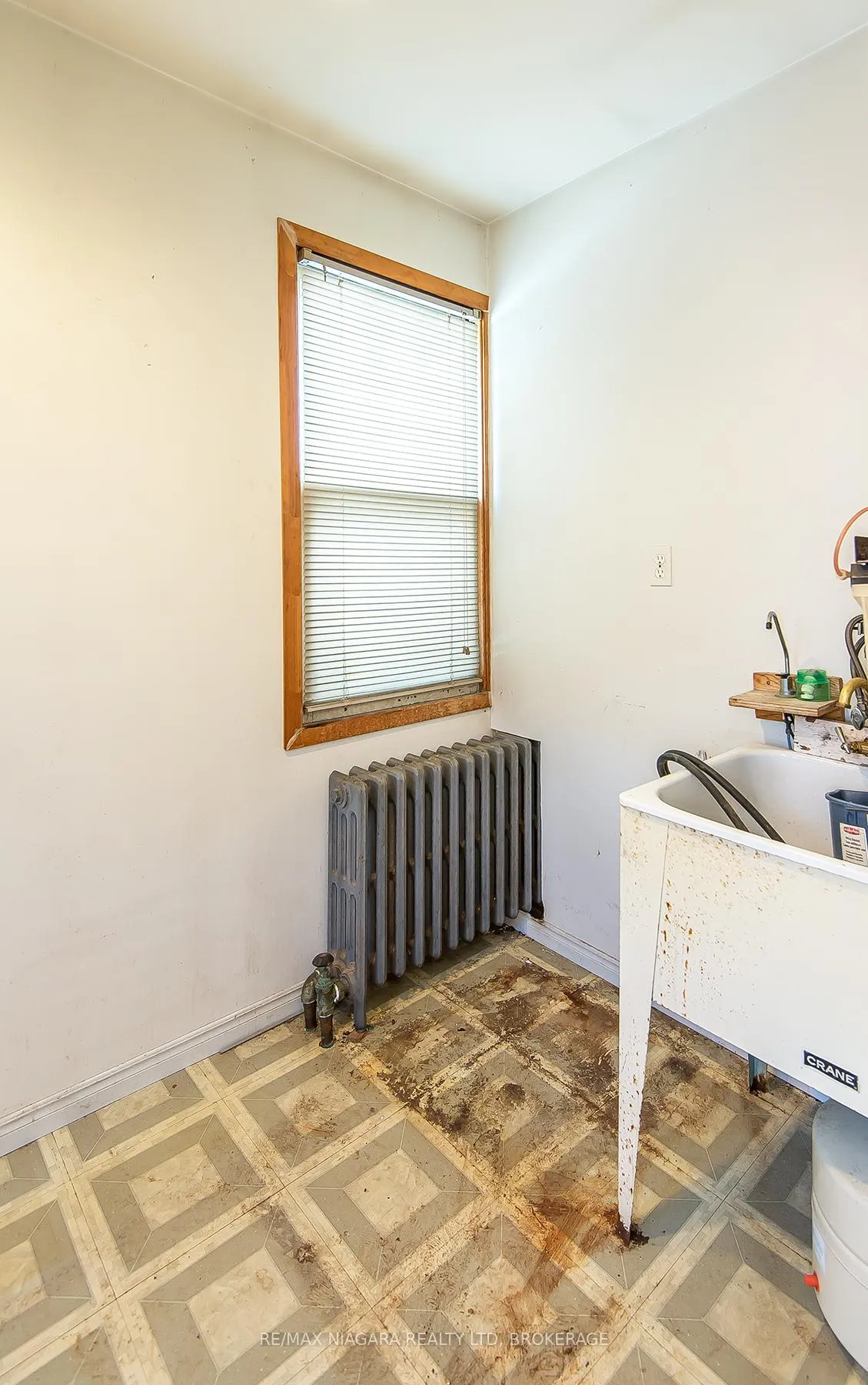 Photo 20 of 310 Mitchell Street, Port Colborne, Killaly East — HOMEH