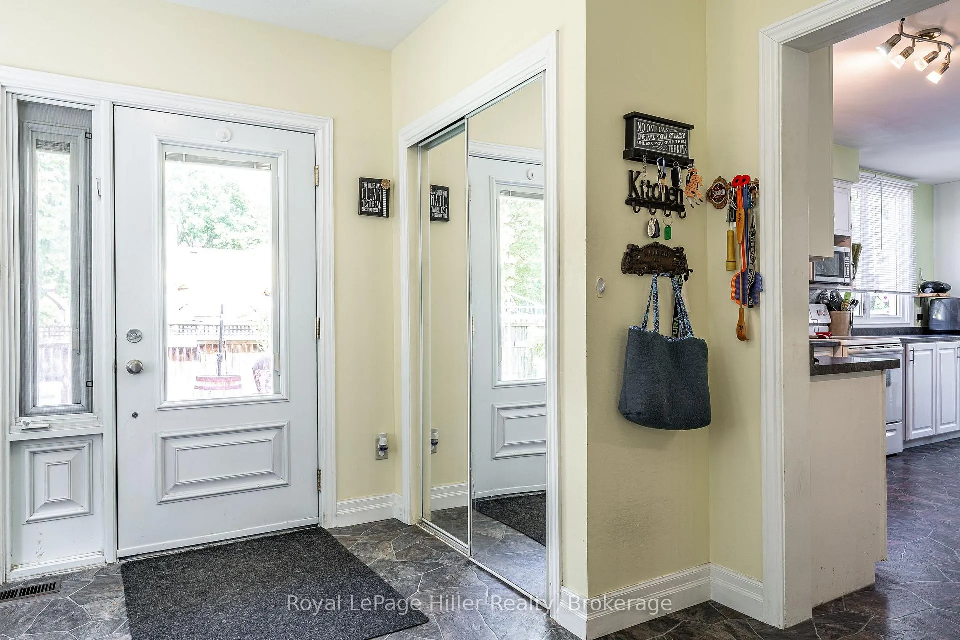 Photo 5 of 272 John Street N, Stratford — HOMEH