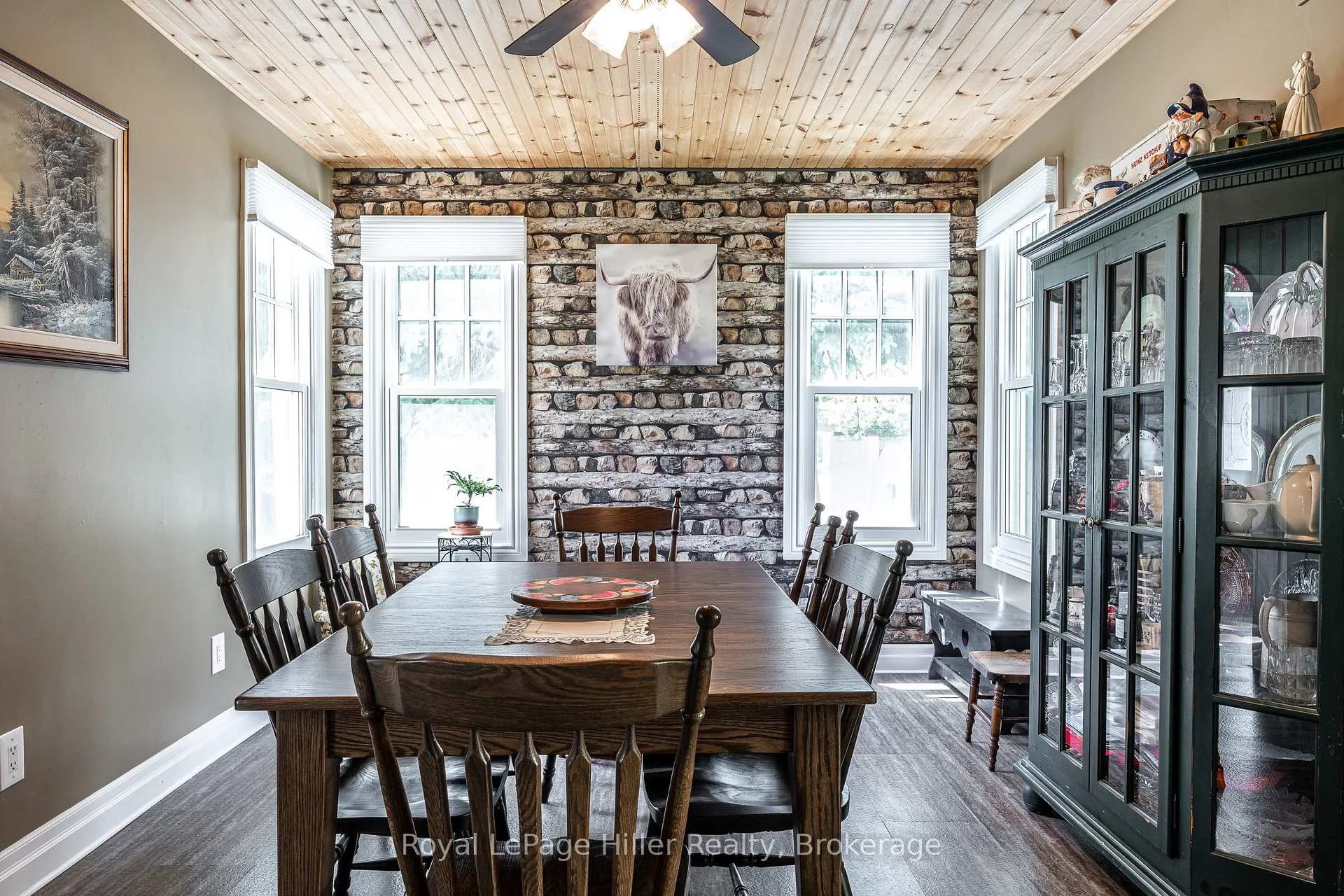 Photo 8 of 272 John Street N, Stratford — HOMEH