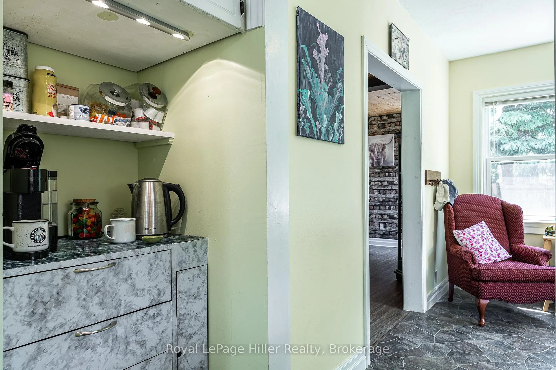 Photo 20 of 272 John Street N, Stratford — HOMEH