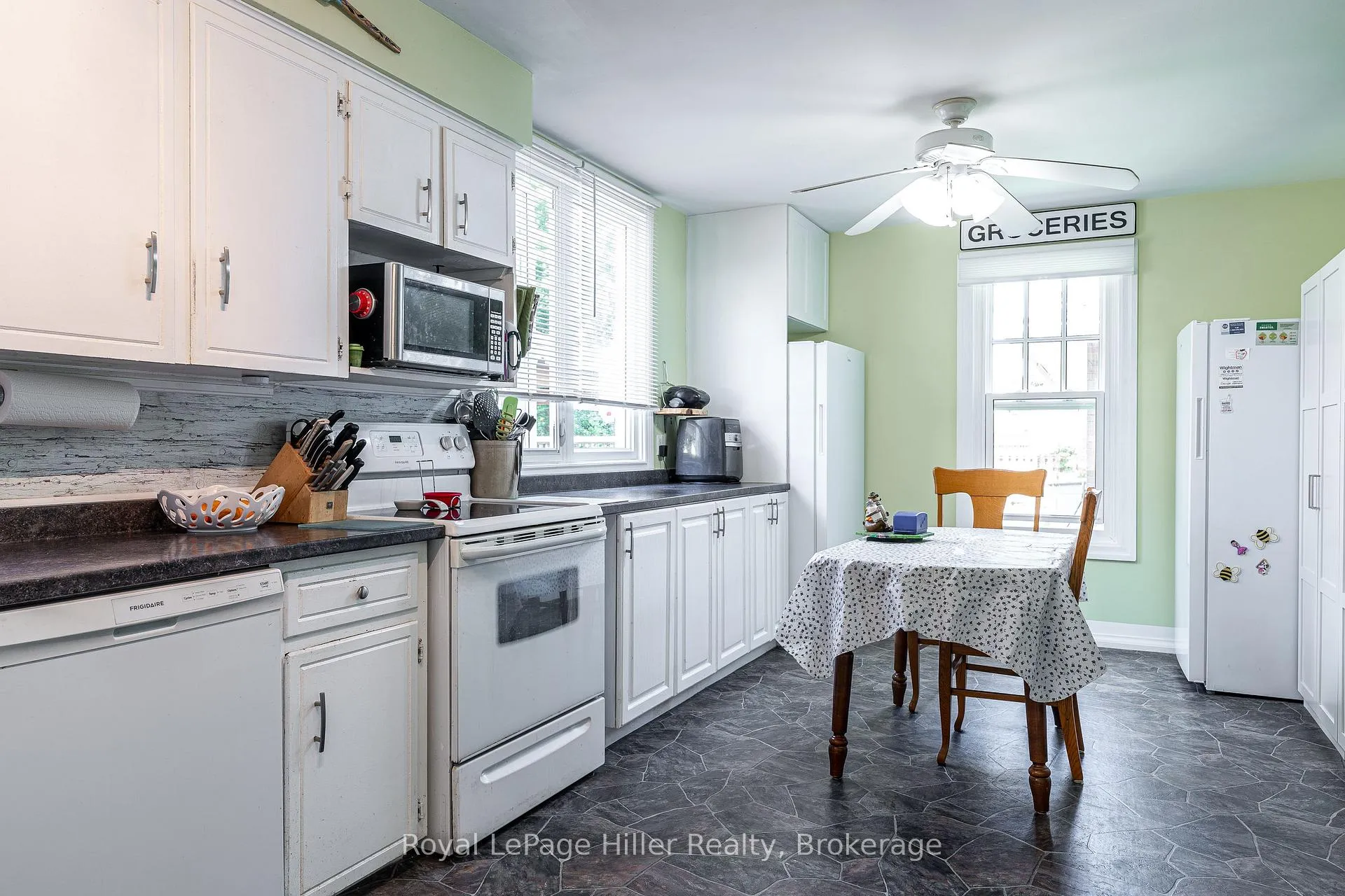 Photo 21 of 272 John Street N, Stratford — HOMEH