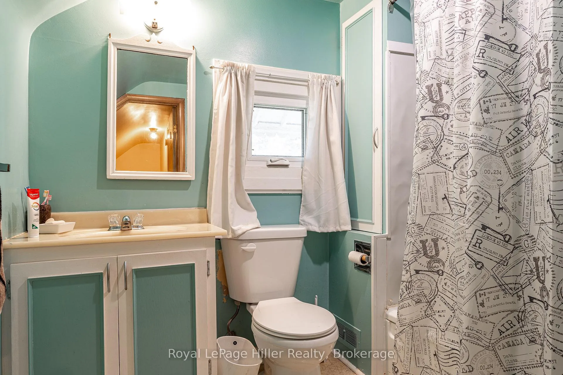 Photo 24 of 272 John Street N, Stratford — HOMEH