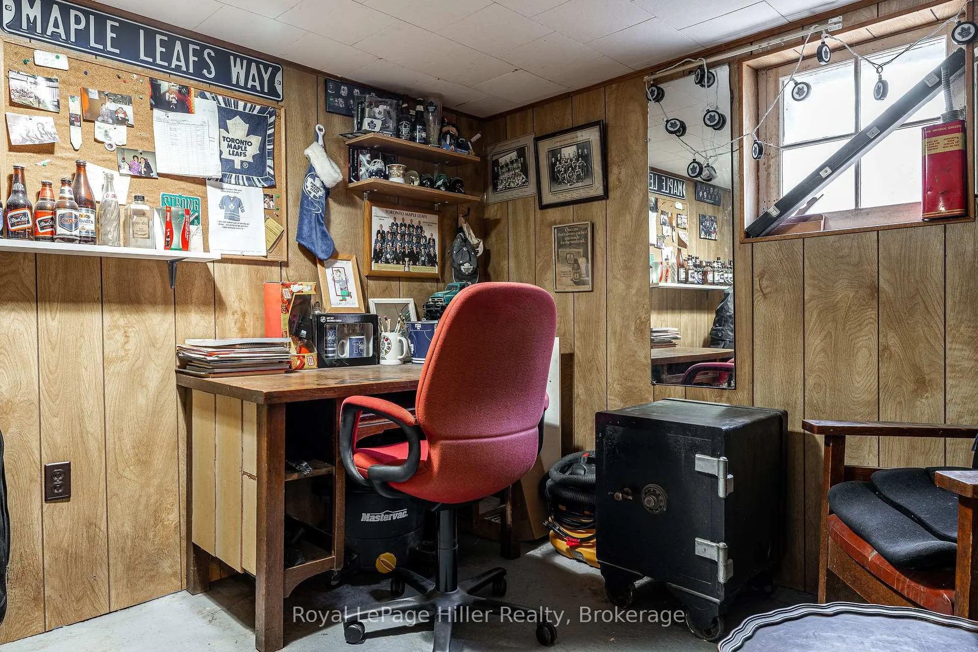 Photo 34 of 272 John Street N, Stratford — HOMEH