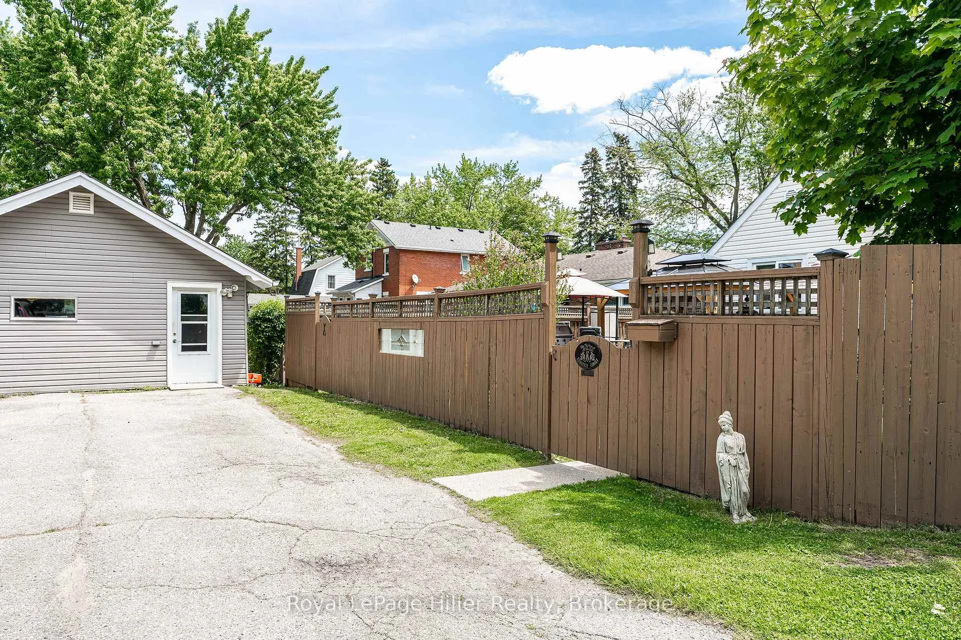 Photo 37 of 272 John Street N, Stratford — HOMEH