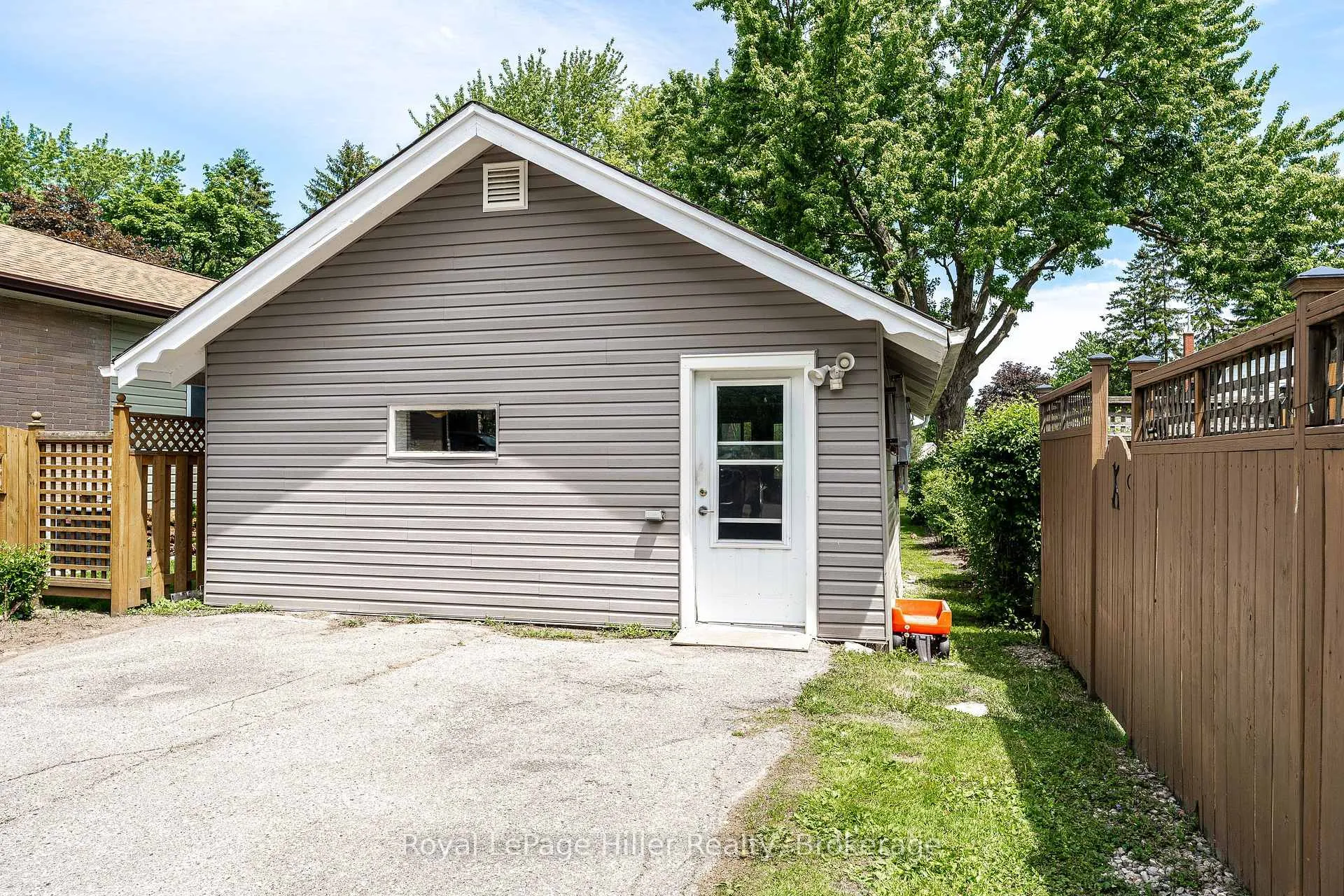 Photo 38 of 272 John Street N, Stratford — HOMEH
