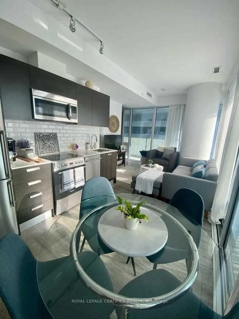 Photo 3 of Unit 702, 42 Charles Street, Toronto, Church-Yonge Corridor — HOMEH