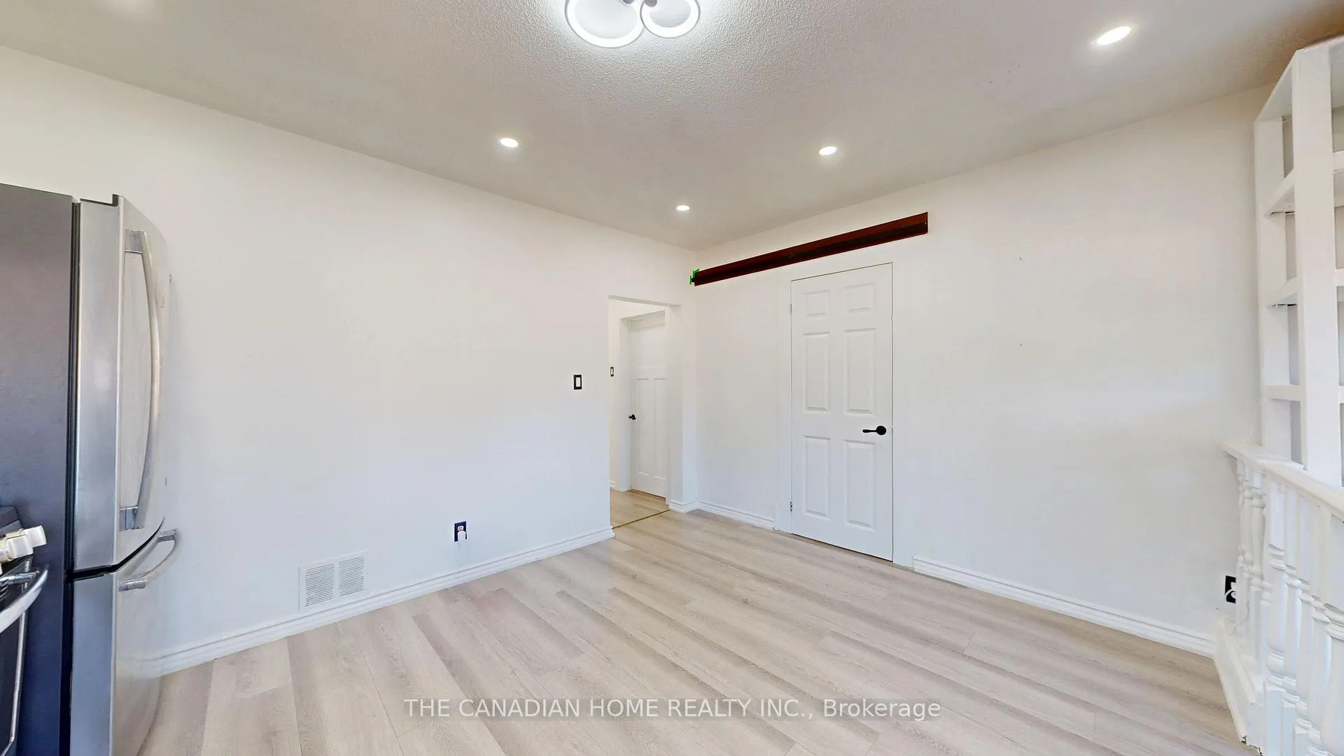 Photo 15 of 538 Wilson Road S, Oshawa, Central — HOMEH