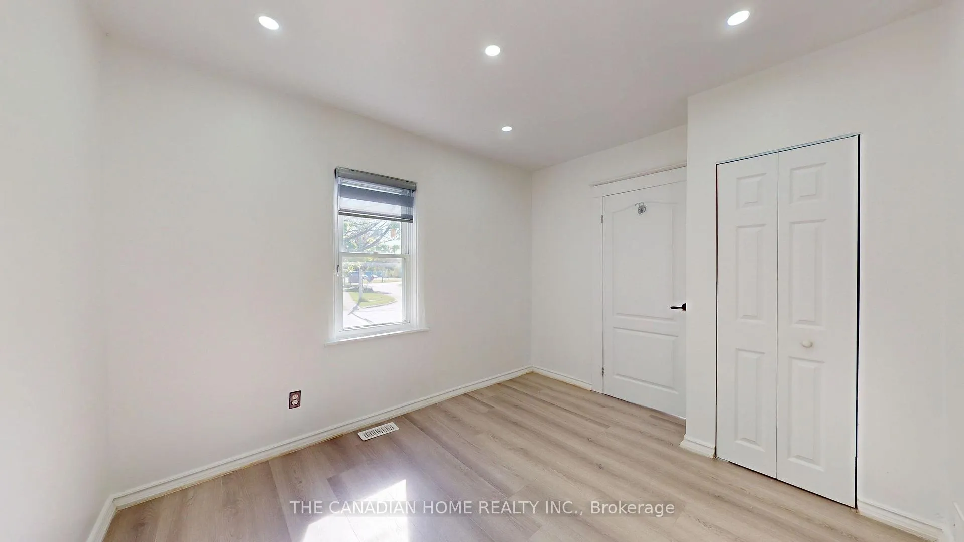Photo 19 of 538 Wilson Road S, Oshawa, Central — HOMEH