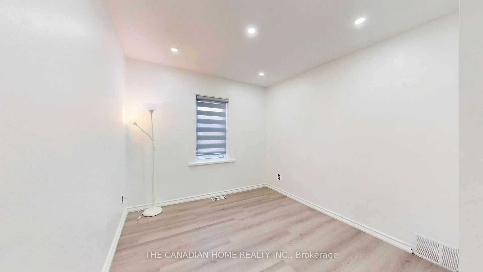 Photo 24 of 538 Wilson Road S, Oshawa, Central — HOMEH
