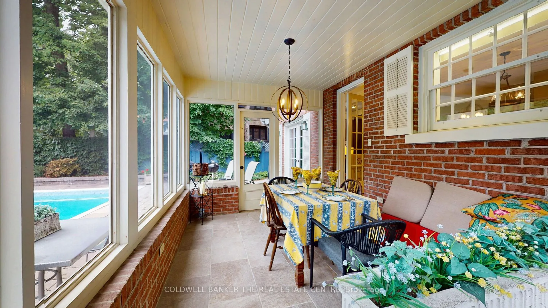 Photo 25 of 181 Peter Street N, Orillia — HOMEH