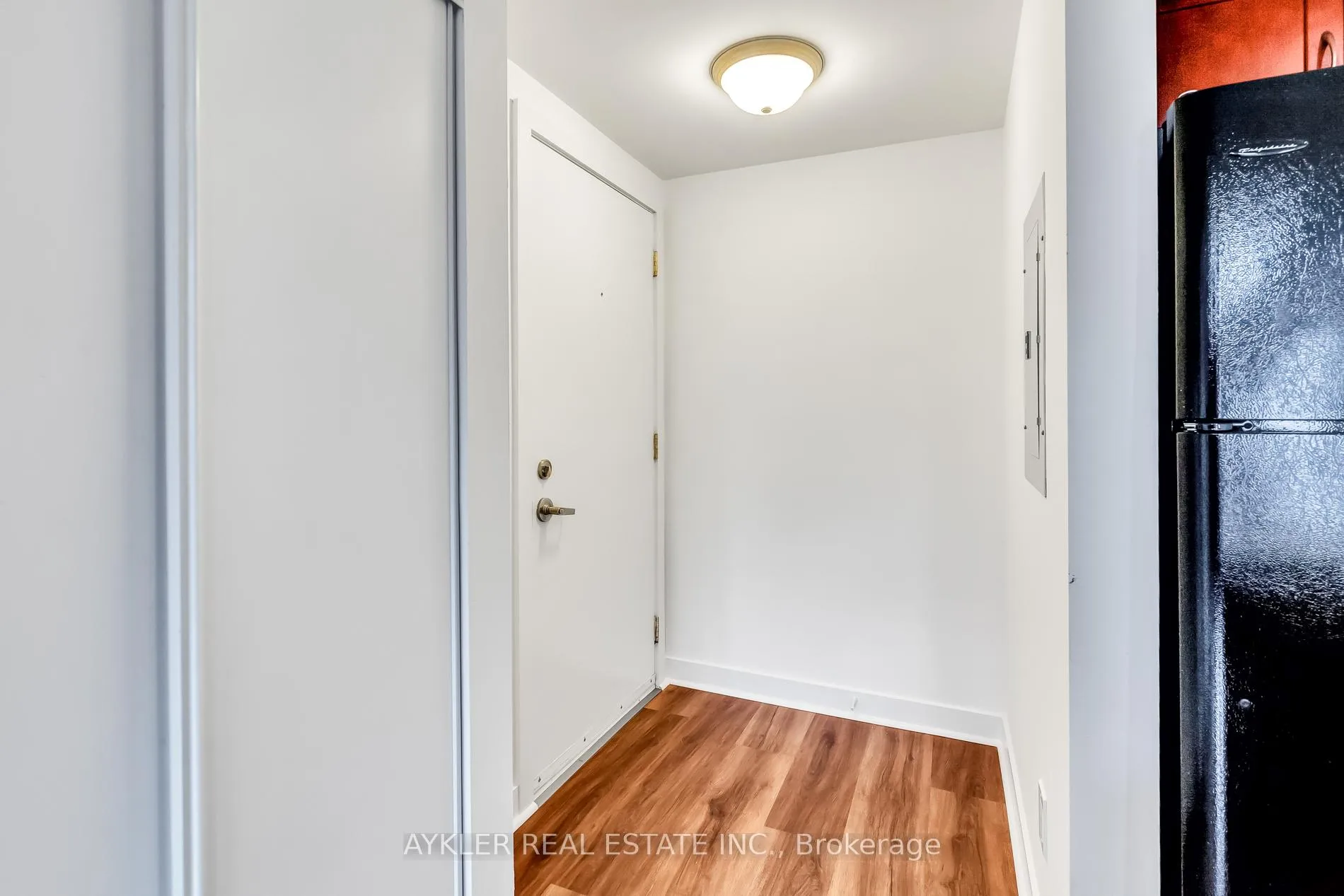 Photo 2 of Unit 309, 21 Earl Street, Toronto, North St. James Town — HOMEH