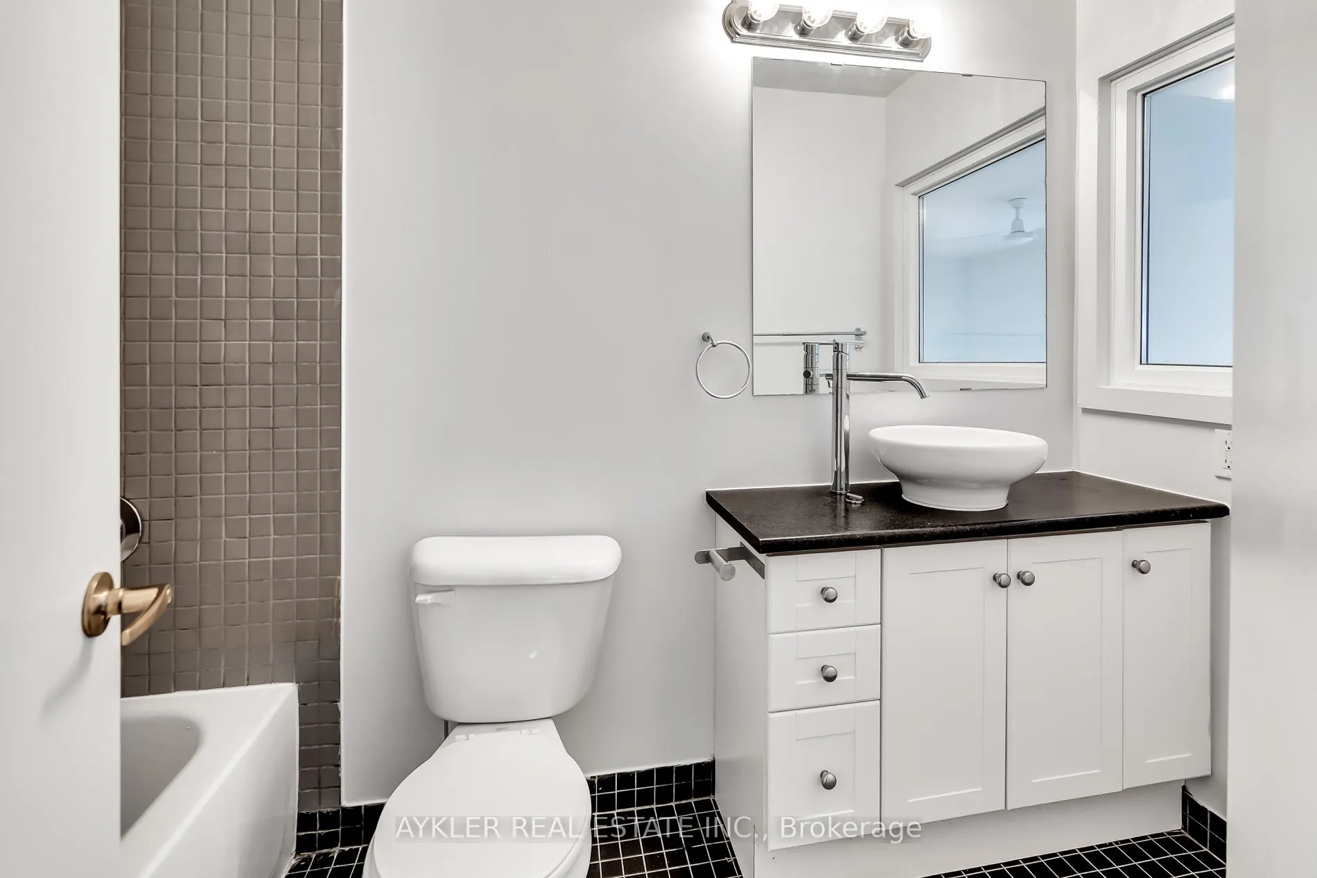 Photo 21 of Unit 309, 21 Earl Street, Toronto, North St. James Town — HOMEH