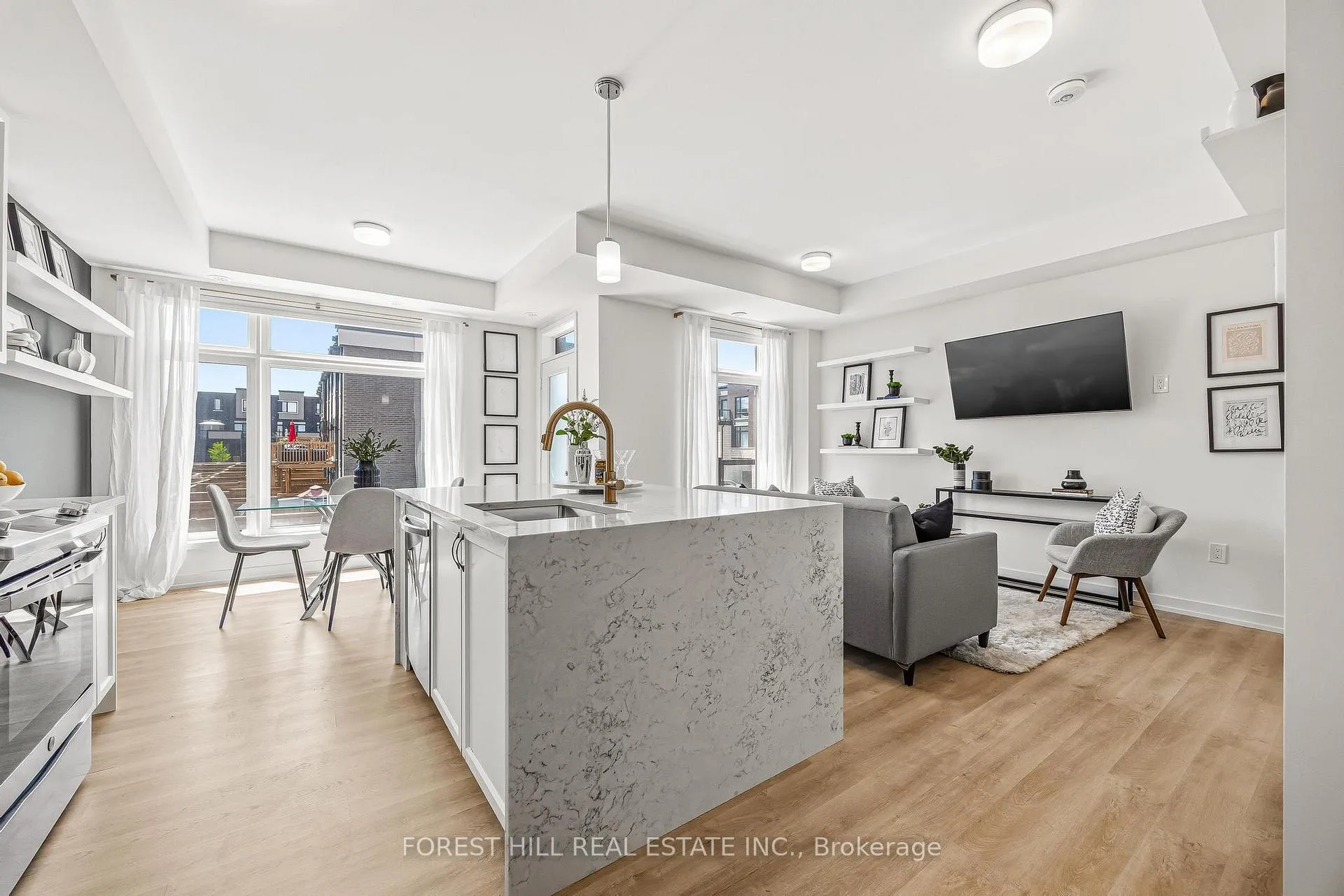 Photo 13 of Unit 409, 2550 Castlegate Crossing, Pickering, Duffin Heights — HOMEH