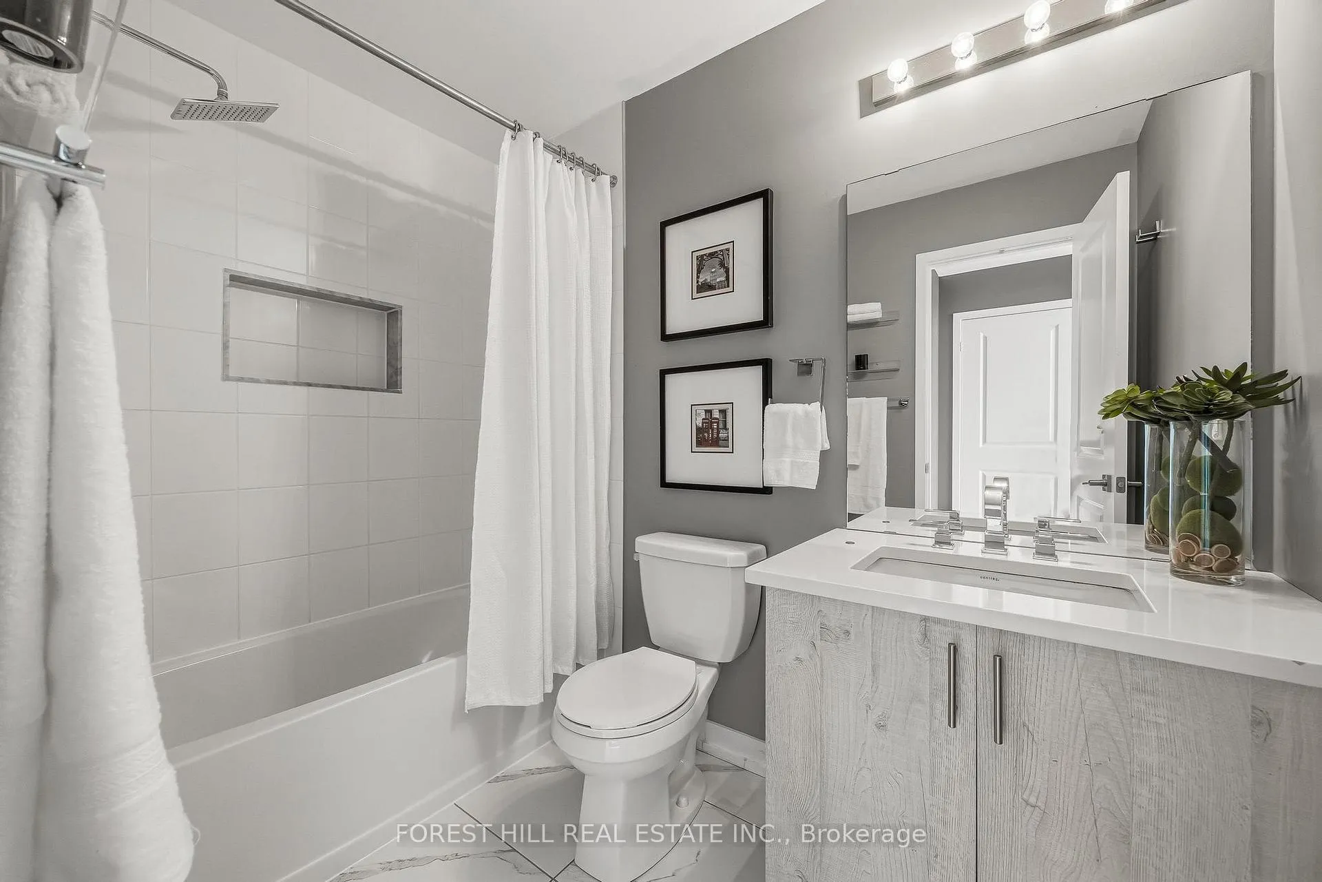 Photo 19 of Unit 409, 2550 Castlegate Crossing, Pickering, Duffin Heights — HOMEH