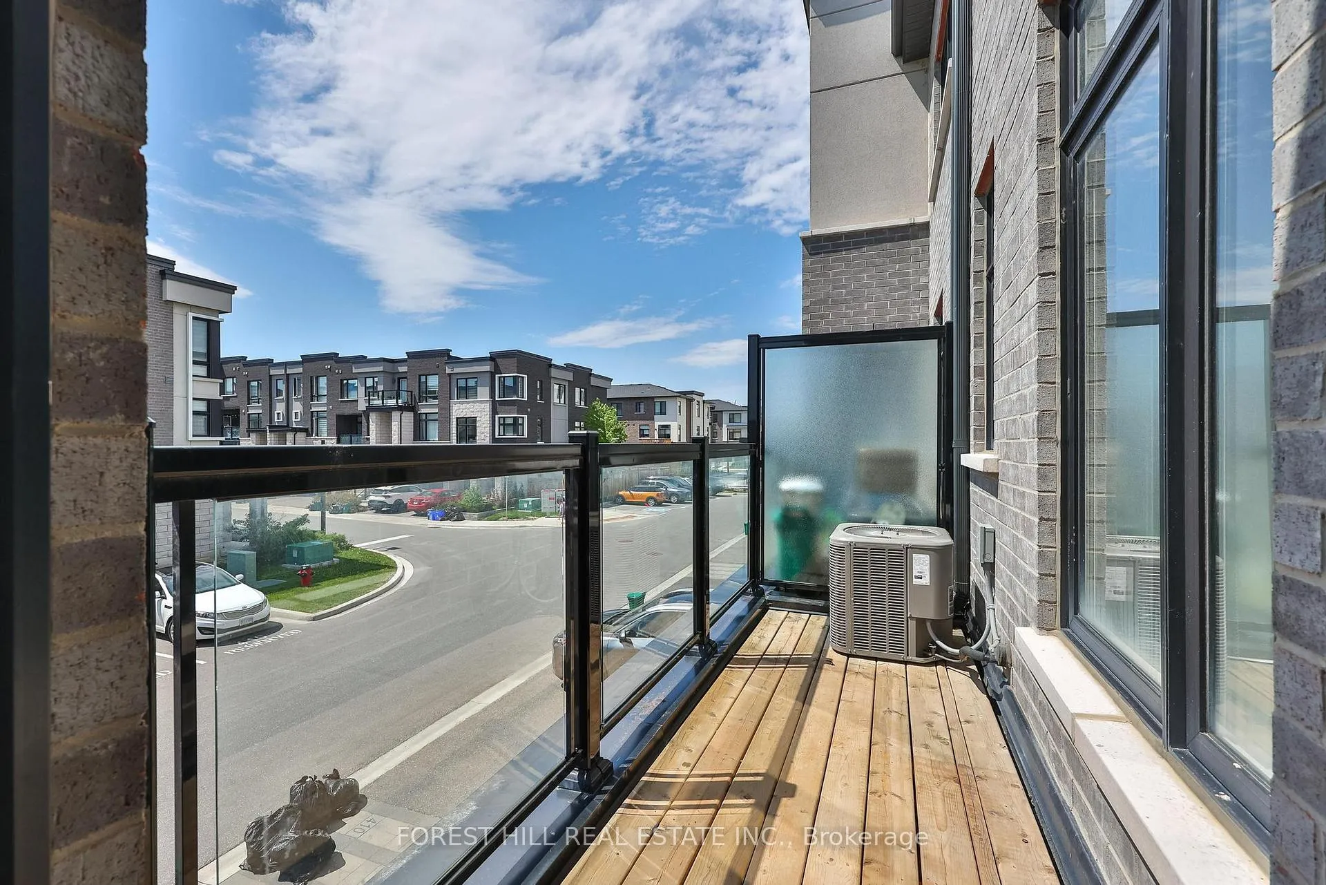 Photo 26 of Unit 409, 2550 Castlegate Crossing, Pickering, Duffin Heights — HOMEH