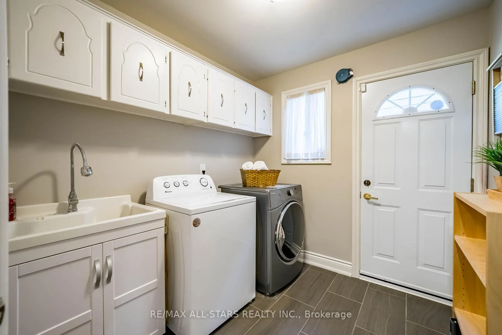 Photo 16 of 127 Church Street, Markham, Markham Village — HOMEH