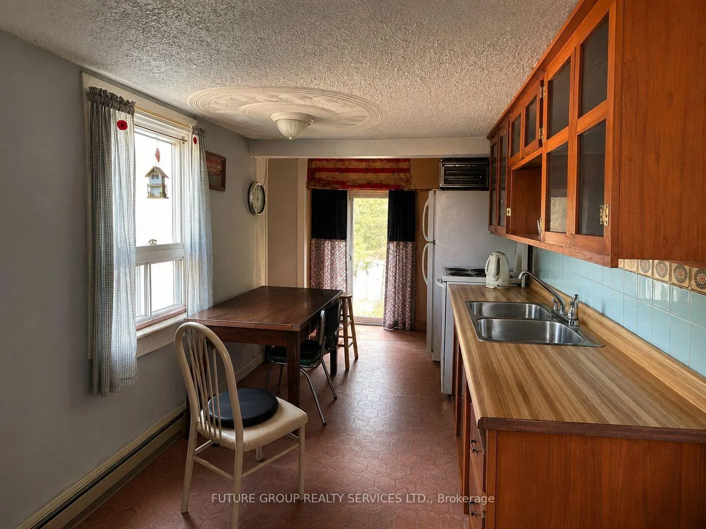 Photo 2 of 9865 Simcoe Rd 10 Rr 2, Clearview, Brentwood — HOMEH