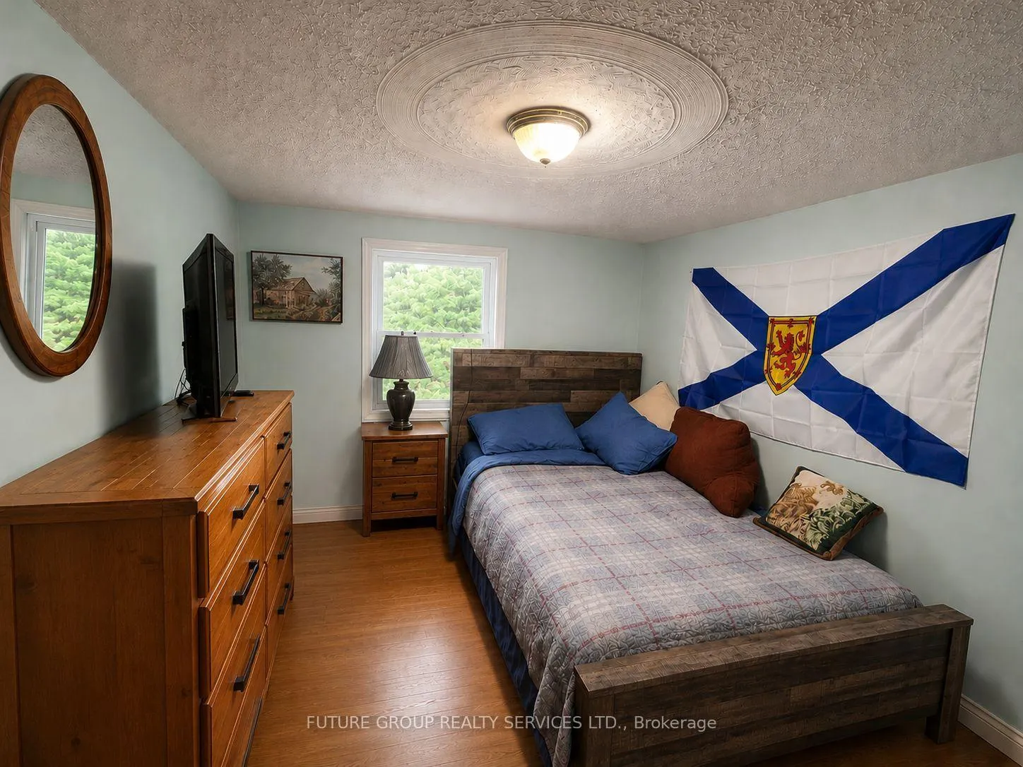Photo 5 of 9865 Simcoe Rd 10 Rr 2, Clearview, Brentwood — HOMEH