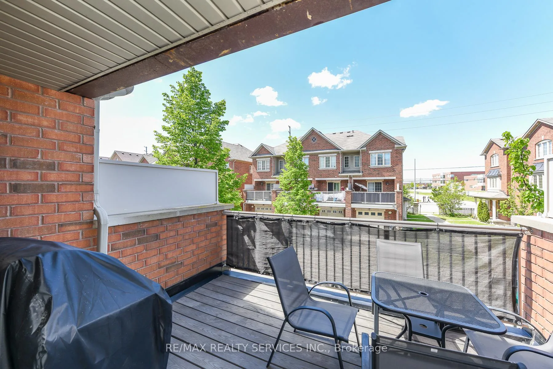 Photo 35 of 15 Peach Drive S, Brampton, Sandringham-Wellington — HOMEH
