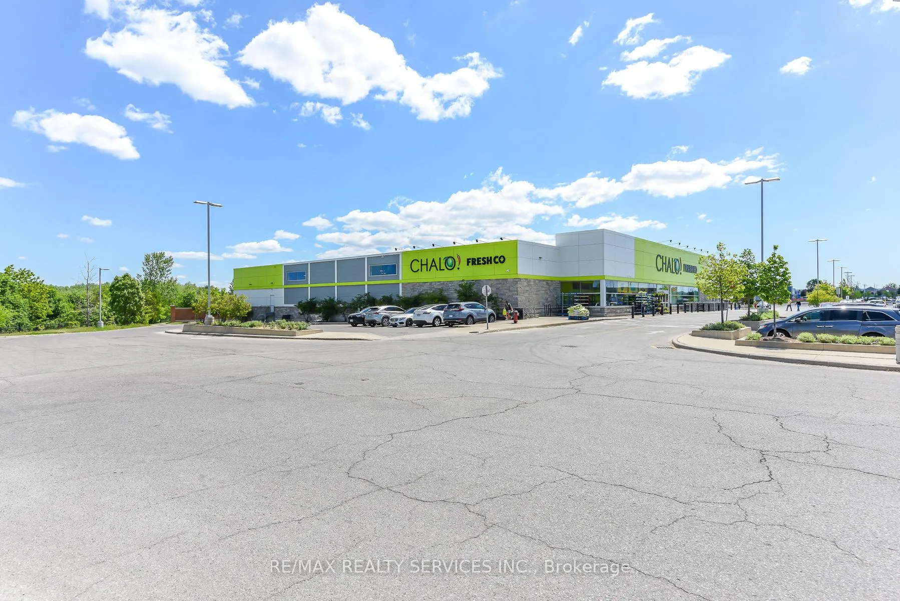 Photo 44 of 15 Peach Drive S, Brampton, Sandringham-Wellington — HOMEH