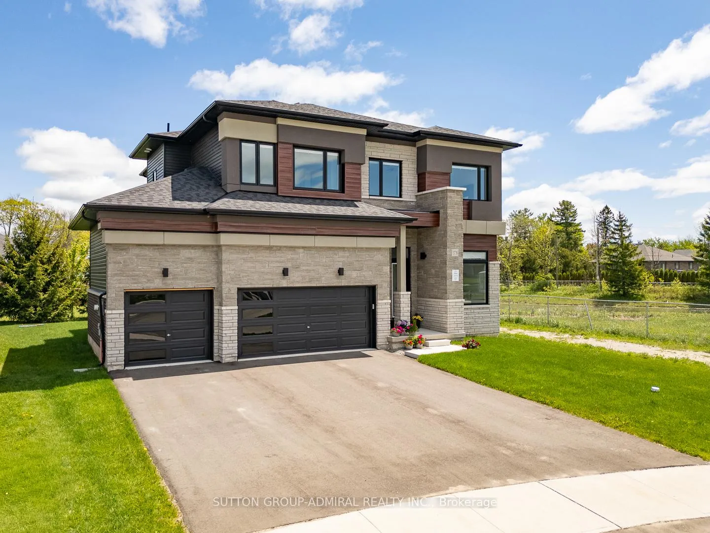 Photo 3 of 3731 Lakepoint Drive, Severn, West Shore — HOMEH