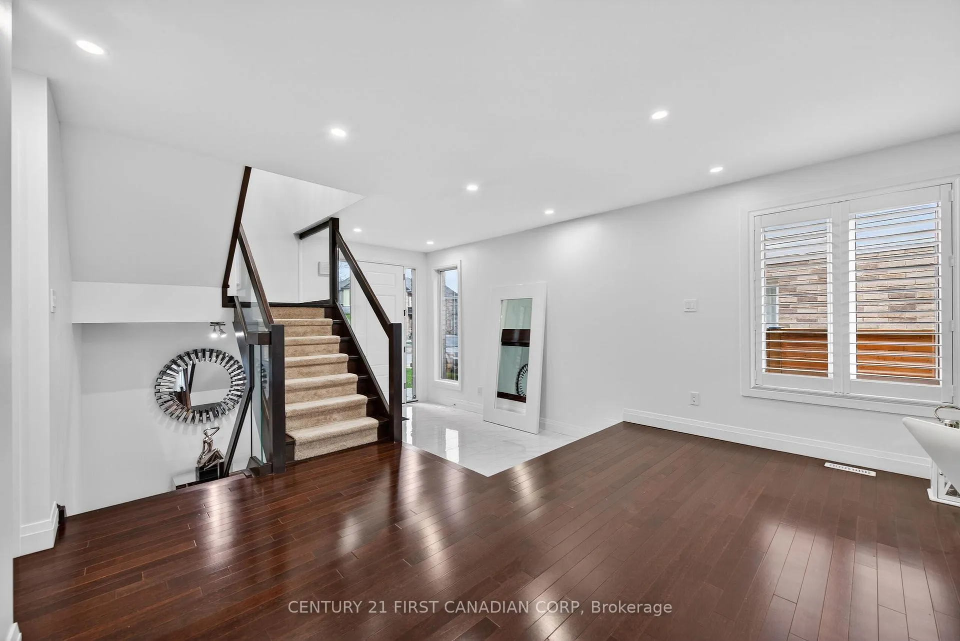 Photo 5 of 2344 Buroak Drive, London, North S — HOMEH