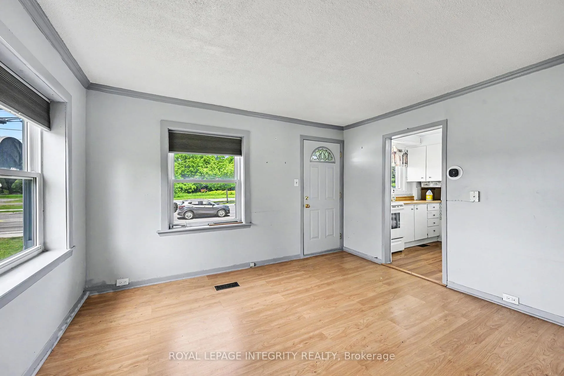 Photo 7 of 6070 Perth Street, Ottawa, Richmond — HOMEH