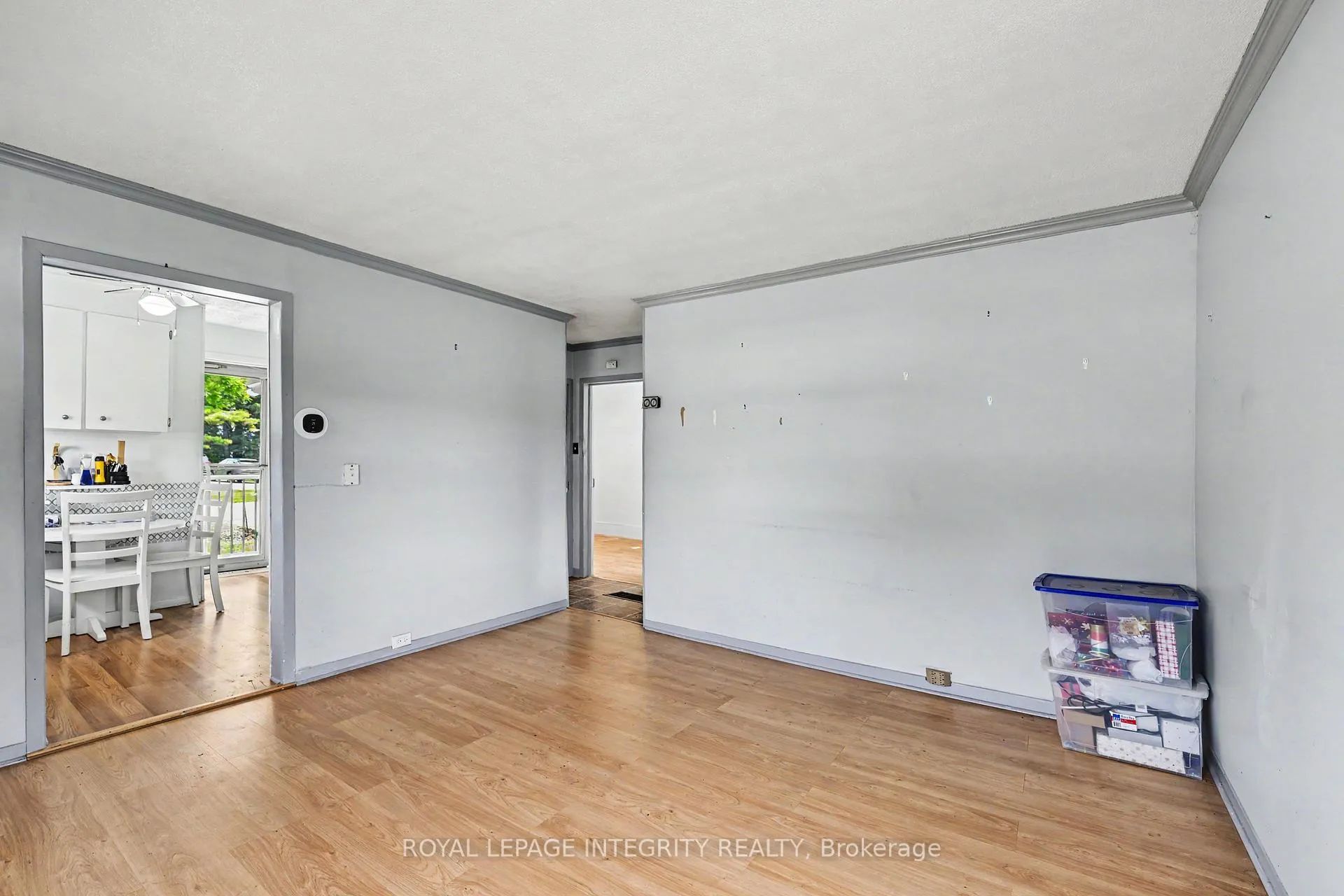 Photo 8 of 6070 Perth Street, Ottawa, Richmond — HOMEH