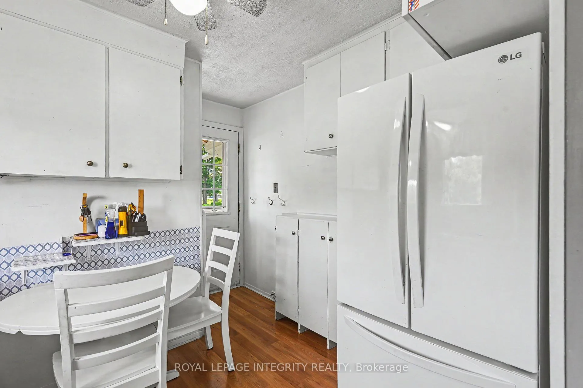 Photo 15 of 6070 Perth Street, Ottawa, Richmond — HOMEH