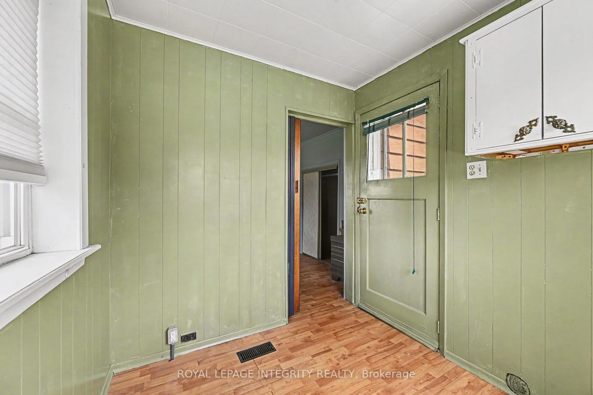 Photo 18 of 6070 Perth Street, Ottawa, Richmond — HOMEH