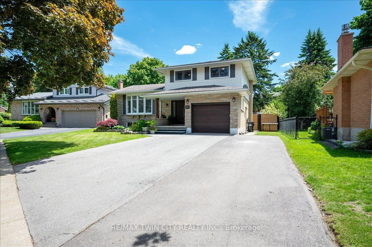 Photo 5 of 20 Wolfe's Court, Kitchener — HOMEH