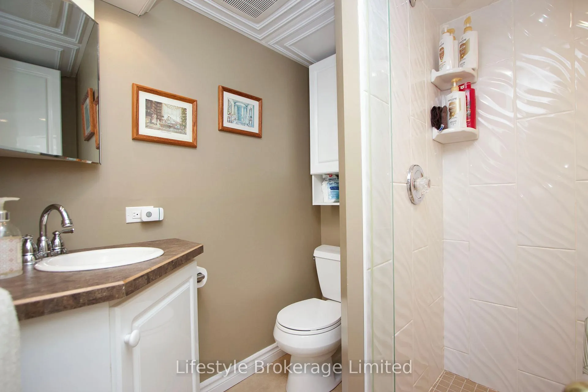 Photo 34 of 97 Hart Boulevard, Clarington, Newcastle — HOMEH
