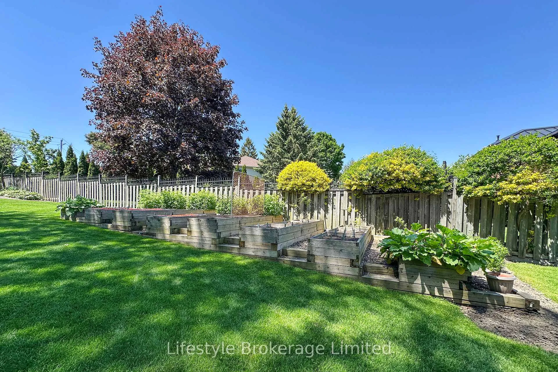 Photo 43 of 97 Hart Boulevard, Clarington, Newcastle — HOMEH