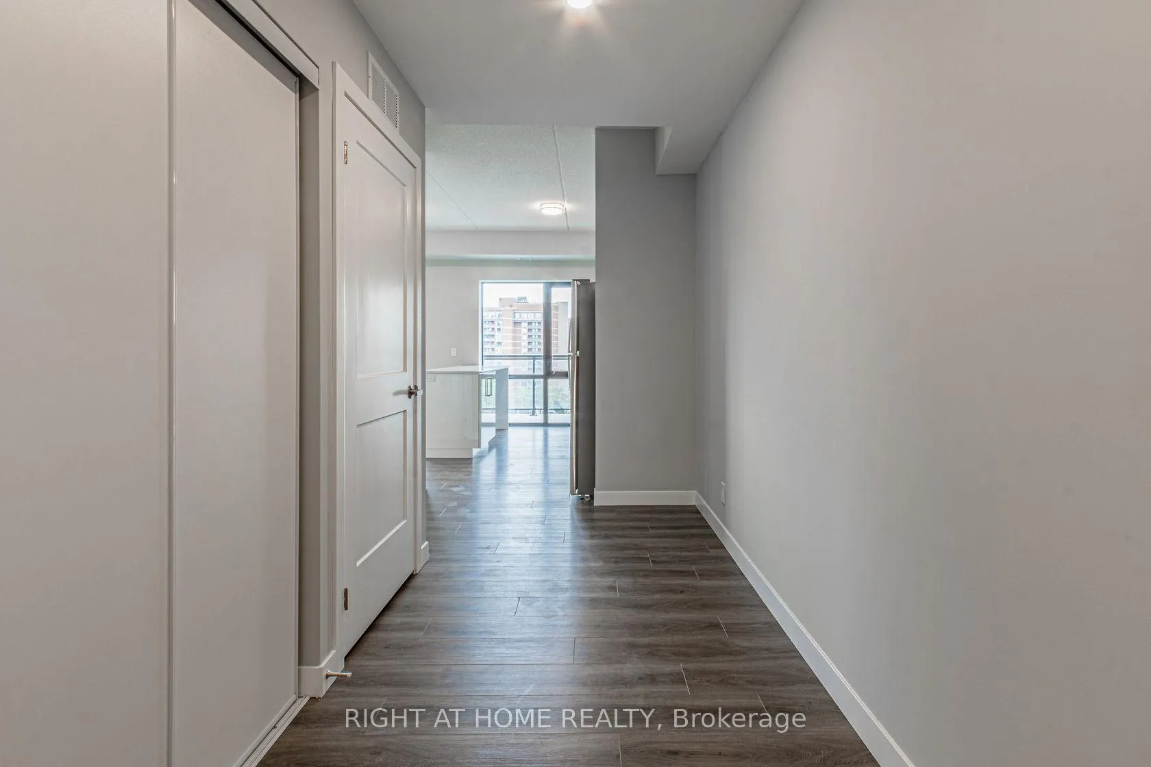 Photo 3 of Unit 1014, 15 Queen Street S, Hamilton, Central — HOMEH