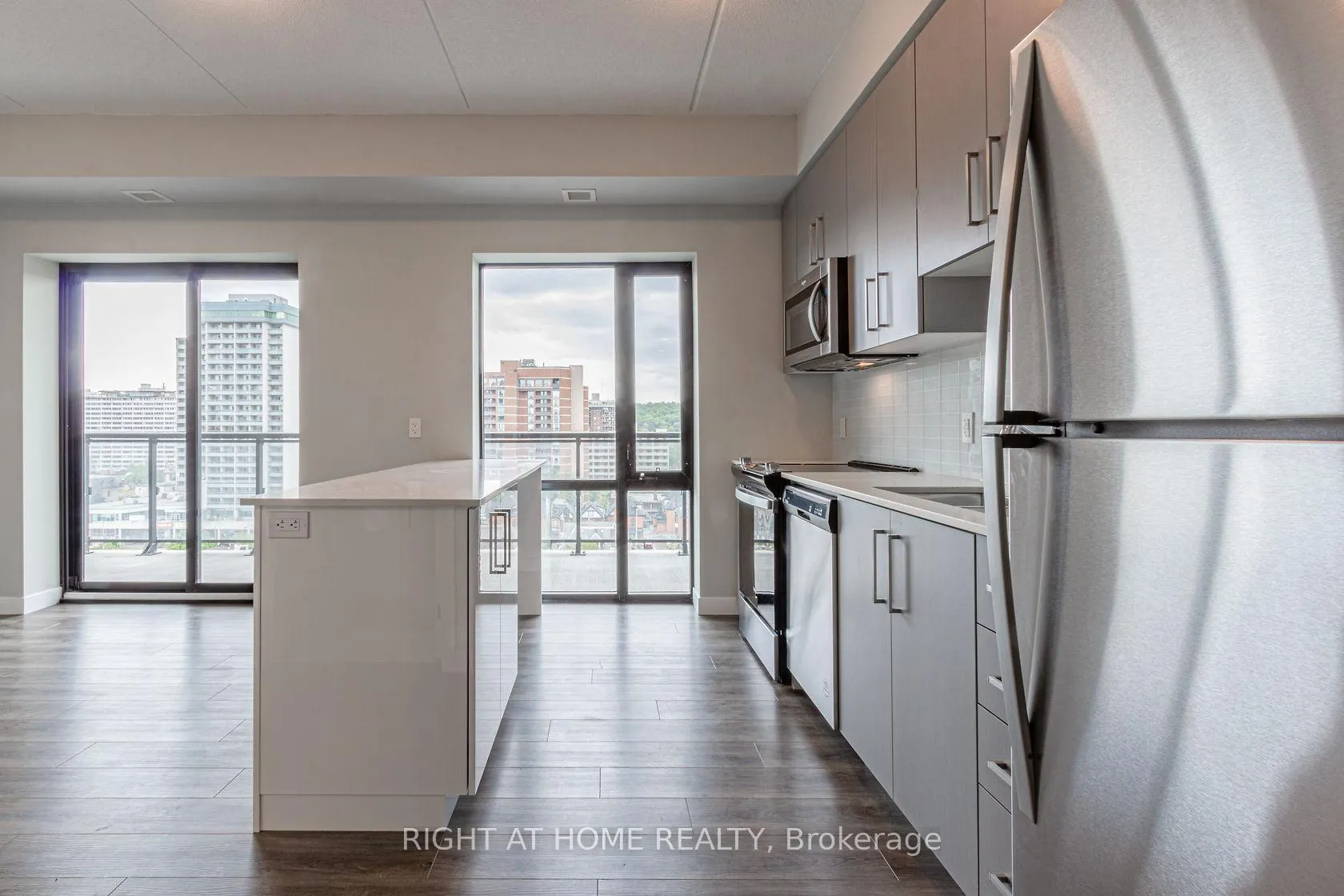 Photo 7 of Unit 1014, 15 Queen Street S, Hamilton, Central — HOMEH