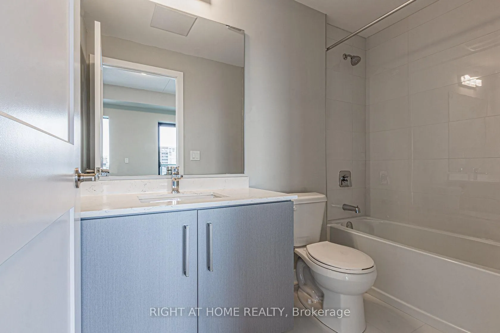 Photo 16 of Unit 1014, 15 Queen Street S, Hamilton, Central — HOMEH