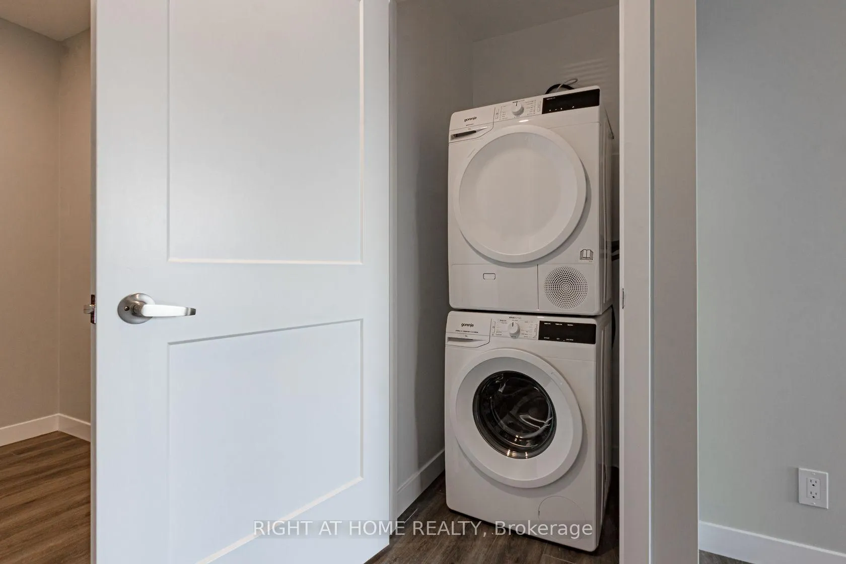Photo 20 of Unit 1014, 15 Queen Street S, Hamilton, Central — HOMEH