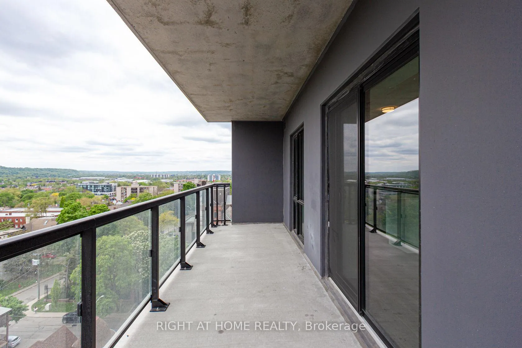 Photo 21 of Unit 1014, 15 Queen Street S, Hamilton, Central — HOMEH