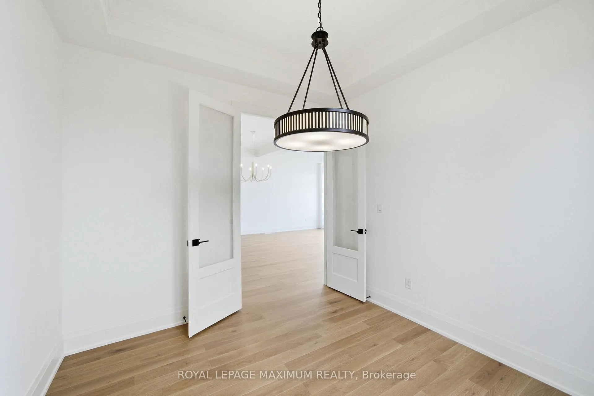 Photo 11 of 19 Donsgrove Court, Vaughan, Patterson — HOMEH