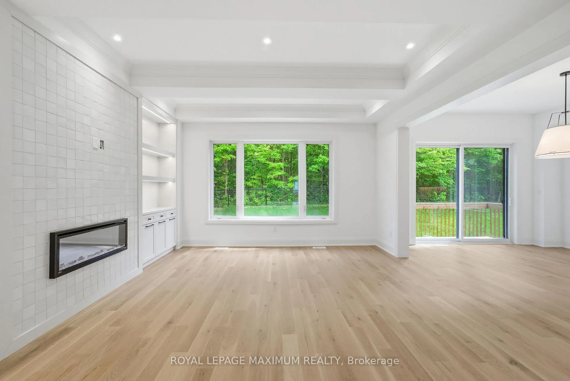 Photo 13 of 19 Donsgrove Court, Vaughan, Patterson — HOMEH