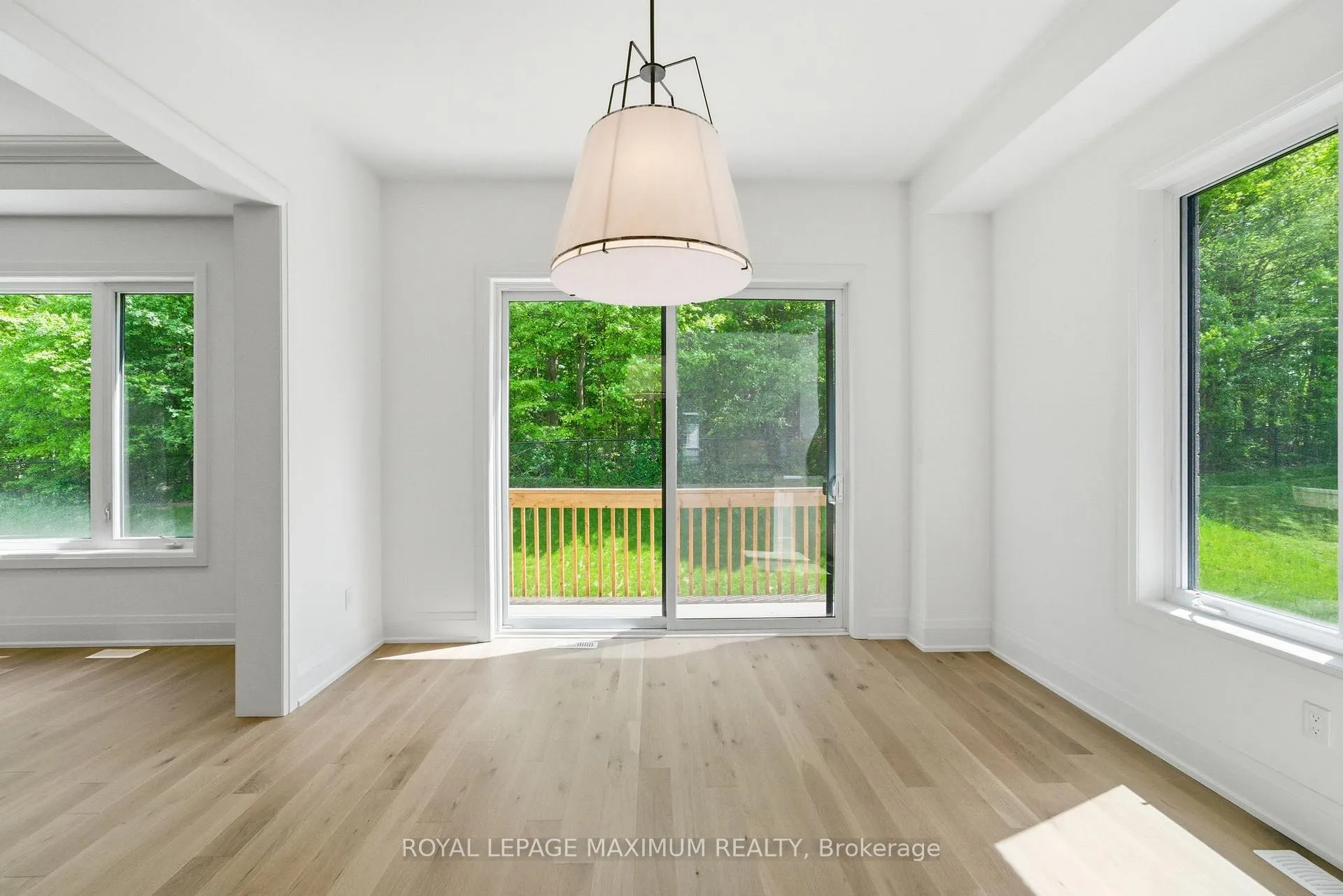 Photo 15 of 19 Donsgrove Court, Vaughan, Patterson — HOMEH