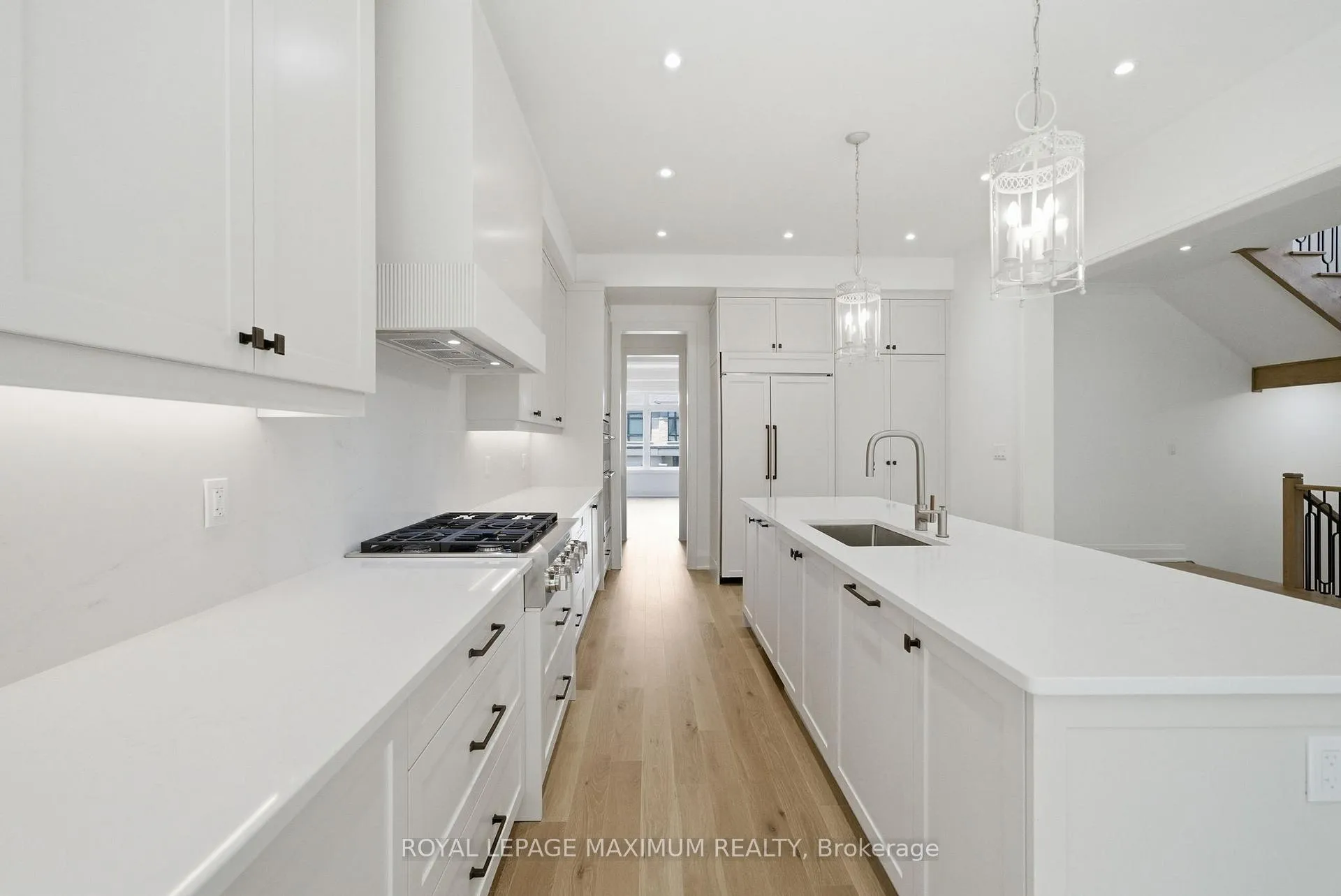 Photo 22 of 19 Donsgrove Court, Vaughan, Patterson — HOMEH