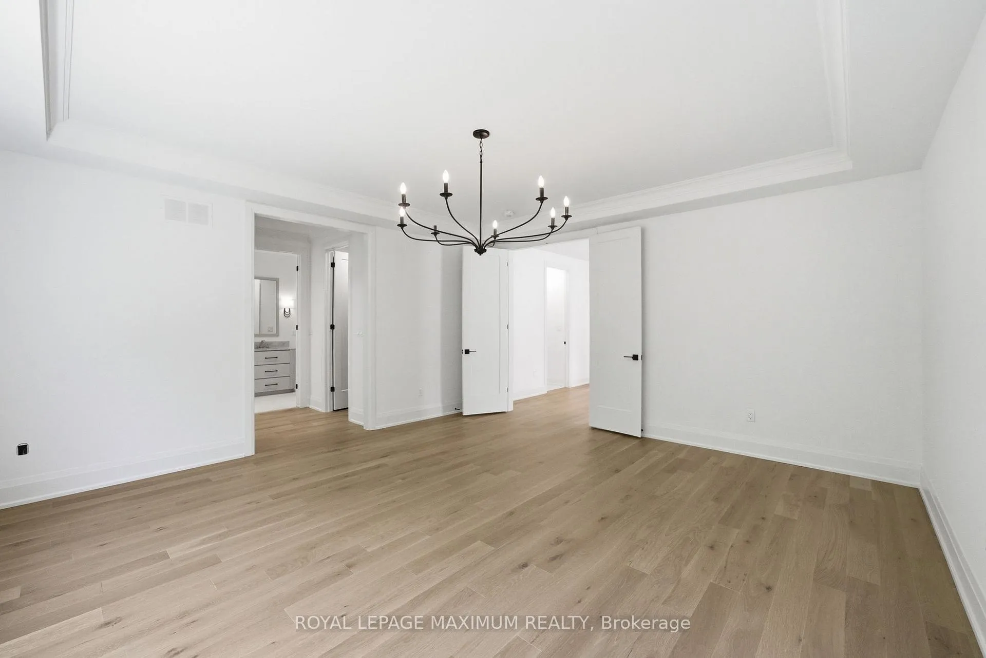 Photo 25 of 19 Donsgrove Court, Vaughan, Patterson — HOMEH